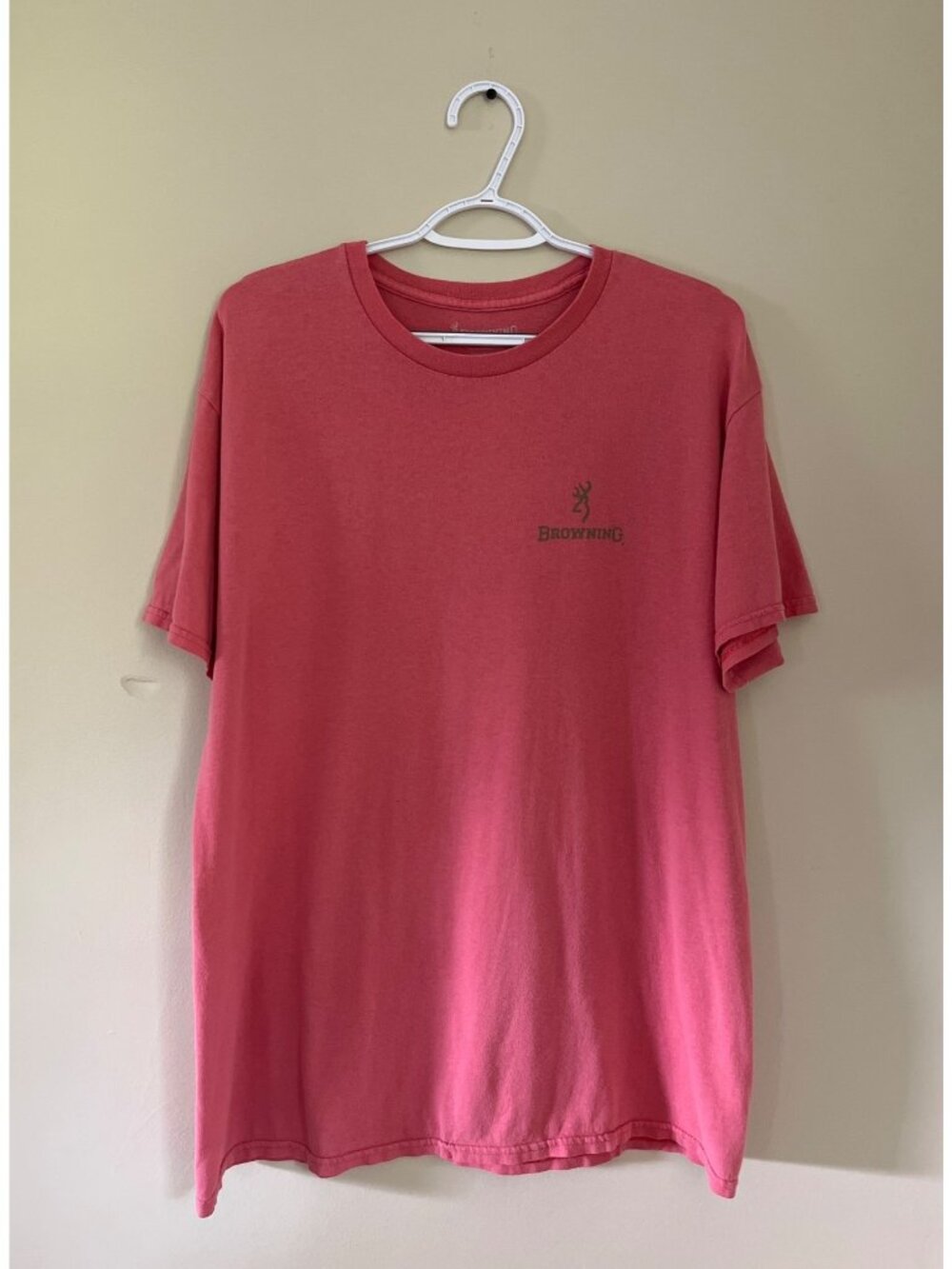 Browning Mens Large Short Sleeve Pink T-Shirt Logo Camo Flag On The Back